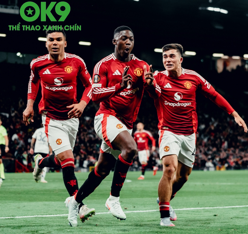 Casemiro cùng các đồng đội vừa trải qua trận đấu thót tim ở tứ kết Europa League với Lyon. Casemiro cùng các đồng đội vừa trải qua trận đấu thót tim ở tứ kết Europa League với Lyon.